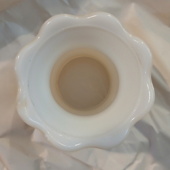 Vintage Milk Glass Hurricane Lamp Shade Ombre | Floral Amber | Romantic Cottage - Picture 9 of 16